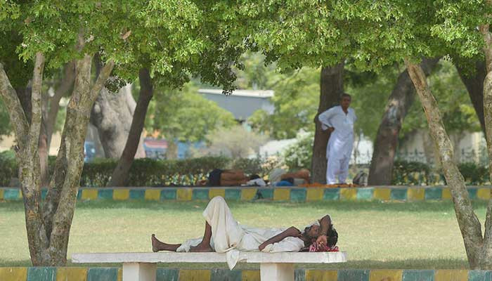 کراچی گرم اور مرطوب رہے گا: پی ایم ڈی