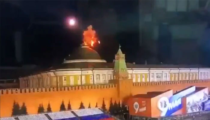 کریملن حملے کی ویڈیو کا اسکرین شاٹ روسی سرکاری میڈیا — Twitter/@RT_com کے ذریعے شیئر کیا گیا ہے۔