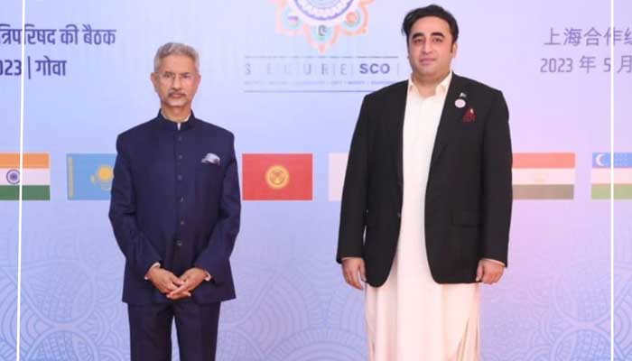 Foreign Minister Bilawal Bhutto-Zardari stands with his counterpart Indian External Affairs Minister Dr Subrahmanyam Jaishankar during the SCO Council of Foreign Ministers in Indias Goa city on May 5, 2023. — Twitter/@ForeignOfficePk