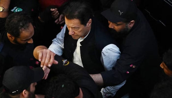 Pakistan Tehreek-e-Insaf'ın (PTI) Başkanı Imran Khan.  — AFP
