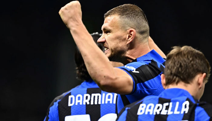 Inter Milan, AC Milan’ı yenerek Şampiyonlar Ligi finaline bir adım daha yaklaştı.