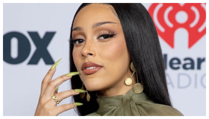 Rapper Doja Cat leaves fans baffled with new stage name