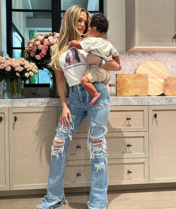 Pics: Khloé Kardashian ‘packs a punch’ in candid kitchen snaps with son