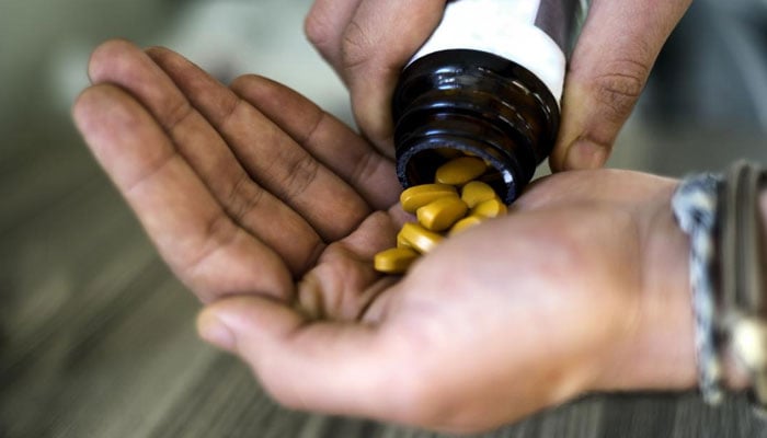 Daily multivitamin intake may slow aging-related forgetfulness, says a study. Pinterest