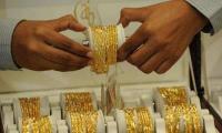 Gold rate declines by Rs1,800 per tola