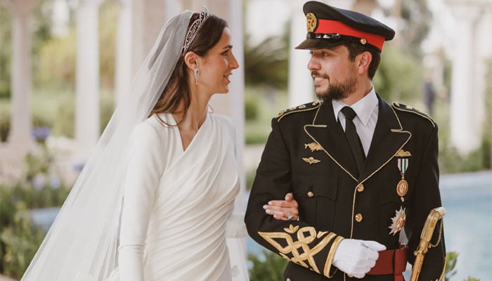 Queen Rania shares more adorable photos from Prince Hussein’s wedding