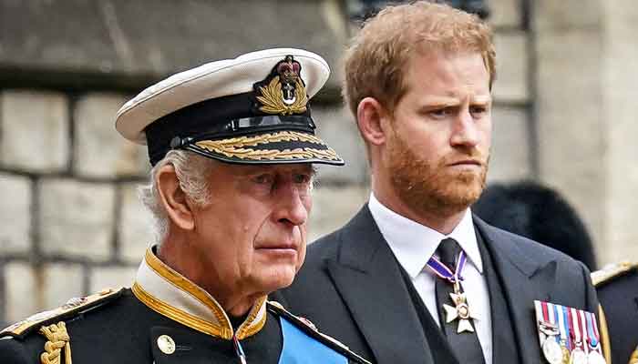 Royal family warned of fresh blow from Prince Harry