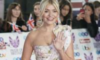‘This Morning’ Viewers Left Laughing After Holly Willoughby Opens Show With Innuendo
