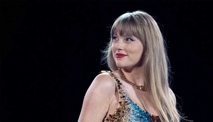 Elon Musk thinks Taylor Swift is Napoleon Dynamite in drag