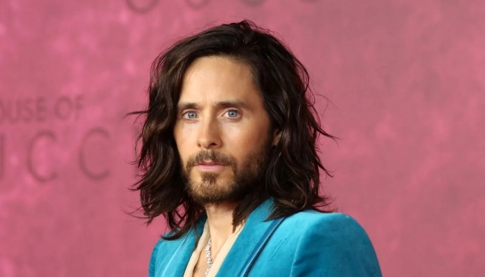 Jared Leto astonished onlookers by scaling a Berlin hotel wall without a safety harness