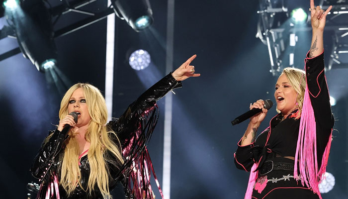 Surprise guest Avril Lavigne joins Miranda Lambert at CMA Fest for ...