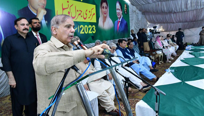 Prime Minister Shehbaz Sharif addressing the PML-Ns General Council meeting in the partys secretariat in Islamabad. — Twitter/@PTVNewsOfficial