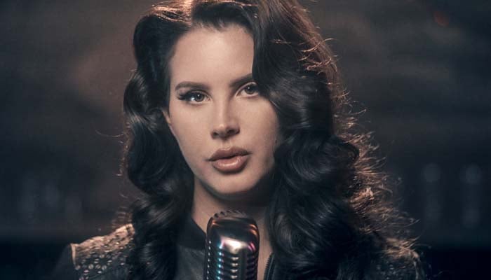 She brushed off the controversy around the festival as she donned a lovely peplum dress while performing