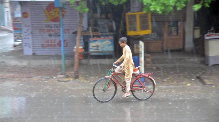 Karachi weather update: Drizzle likely in city at night
