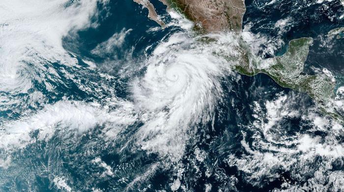 Kaliforniya 84 yıl sonrasında ilk tropik fırtınaya hazırlanıyor