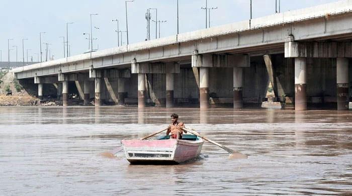 Sutlej Nehri’nde ‘benzeri görülmemiş yüksek seviyeli sel’ ortasında binlerce şahıs tahliye edildi