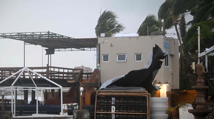 Yetkililer yıkım uyarısında bulunurken Hilary Kasırgası Kaliforniya, Meksika’daki enerjisini ortaya çıkardı