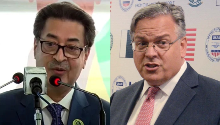 Chief Election Commissioner (CEC) Sikander Sultan Raja (left) and US Ambassador Donald Blome. — Radio Pakistan/PPI/Files
