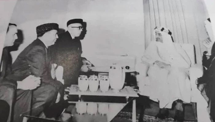 A historic image depicting the meeting of Kashmiri leaders Sheikh Abdullah and Mirza Afzal Baig with King Faisal of Saudi Arabia. — author