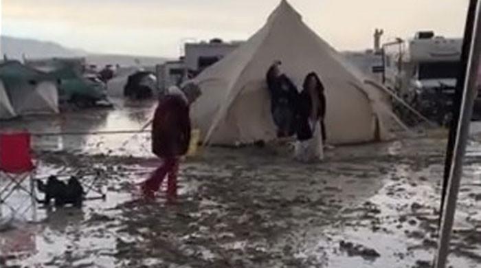 Burning Man festivaline gidenler çamura sığınmak mecburiyetinde bırakıldı