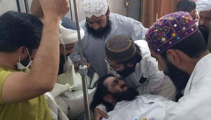 Jamiat Ulema-e-Islam Fazl (JUI-F) leader Hafiz Hamdullah in a hospital in Mastung on September 14, 2023. — Social media