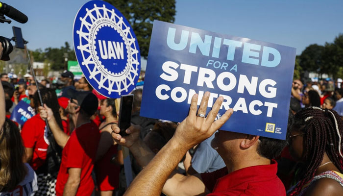 The United Auto Workers is set to announce strike actions late Thursday, barring a last-minute agreement with automakers. AFP/File