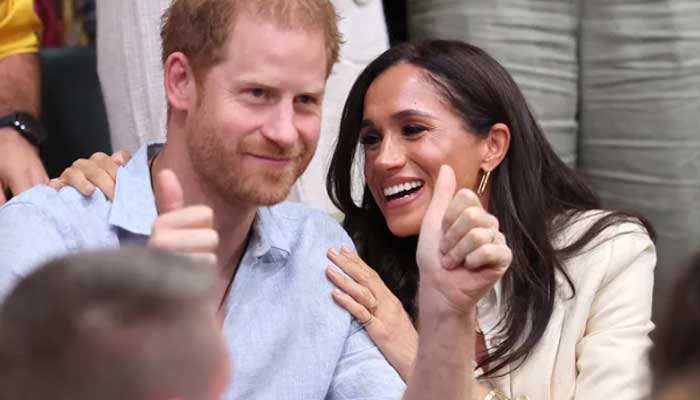 Meghan Markle sings happy birthday to Prince Harry with competitors and spectators at Invictus Games