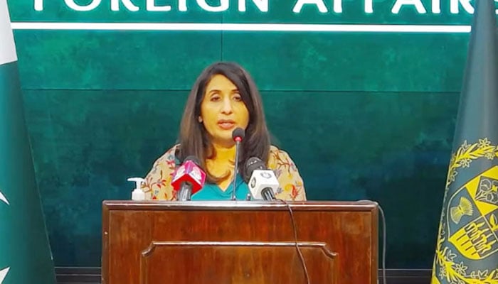 Foreign Office spokesperson Mumtaz Zahra Baloch addresses a press conference. — Radio Pakistan/File