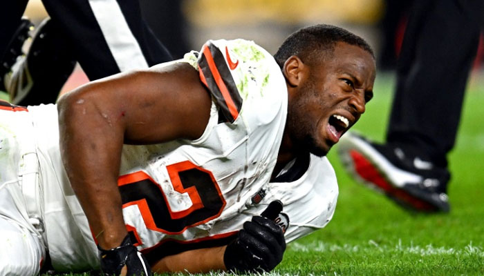 Cleveland RB Nick Chubb screams in agony after suffering a gruesome leg injury. — AFP