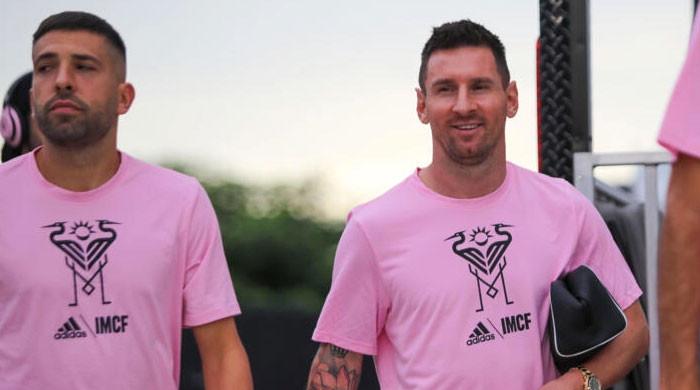 Messi, Inter Miami’nin Toronto ile karşılaşması esnasında sahayı terk etmek mecburiyetinde bırakıldı