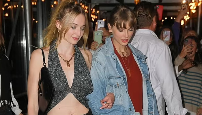 Taylor Swift and Sophie Tuners new hangout photo.