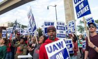 US Auto Workers Expand Strike, Target 38 Facilities At General Motors, Stellantis