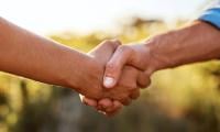 What your handshake says about your heart health, life expectancy