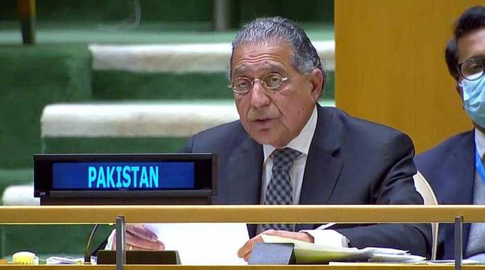 پاکستان نے اقوام متحدہ پر زور دیا ہے کہ وہ مسئلہ کشمیر کے پرامن حل کے لیے دباؤ ڈالے۔