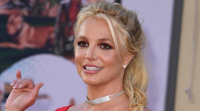 Britney Spears heads to ‘private island’ after knife dance controversy