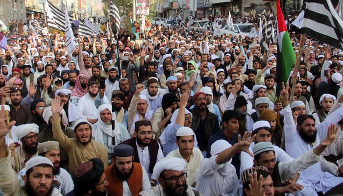 Activists of JUI-F hold protest rally against Israel in Quetta on October 13, 2023. —PPI