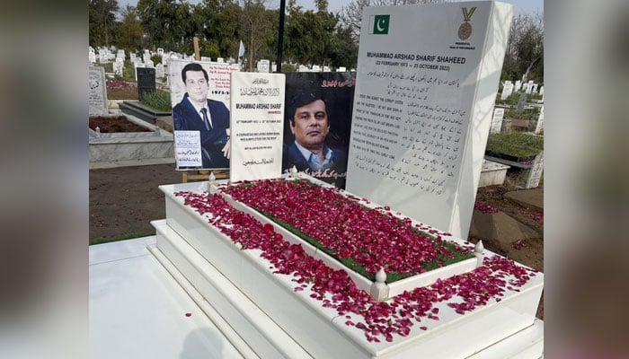 Eminent journalist and anchorperson Arshad Sharif’s grave. —X/ @salmana84616904/File