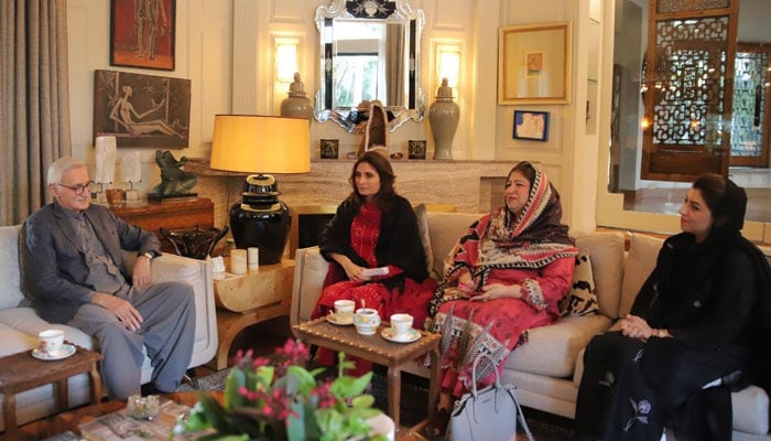 Istehkam-e-Pakistan Party (IPP) Patron-in-Chief Jahangir Tareen (left) with former PTI leaders Andleeb Abbas, Sadia Sohail and Sumaira Bokhari on October 24, 2023. — Facebook/Jahangir Khan Tareen