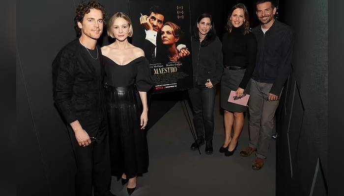 Jennifer Garner all smiles over her reunion with Alias co-star Bradley Cooper