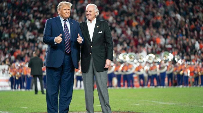 Donald Trump receives loud cheers at Clemson-South Carolina sport