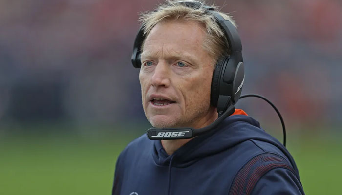 Chicago Bears interim head coach Chris Tabor during the first half against the San Francisco 49ers at Soldier Field. — X/@denniswierzbicki