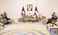 Pakistan Army Chief Meets Kuwait’s Crown Prince
