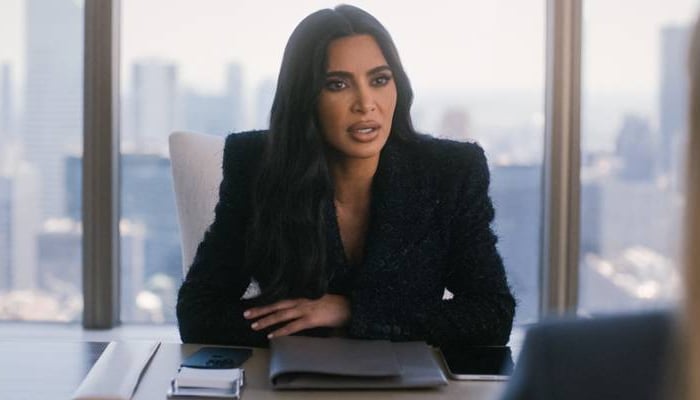 Kim Kardashian offers behind the scenes glimpse into American Horror Story