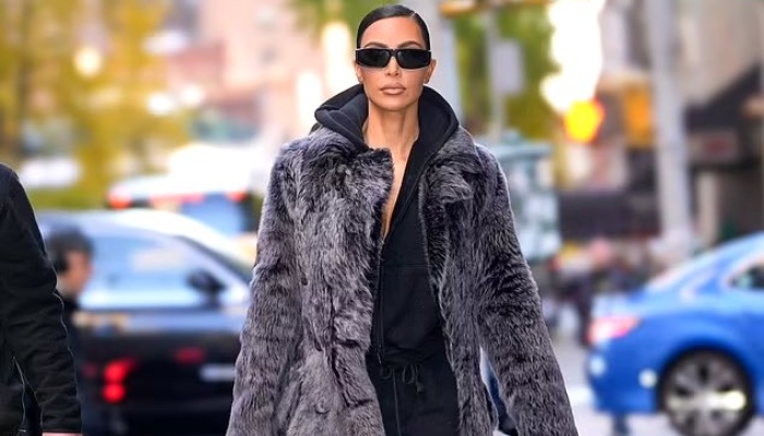Kanye Wests ex Kim Kardashian ridiculed for huge bag