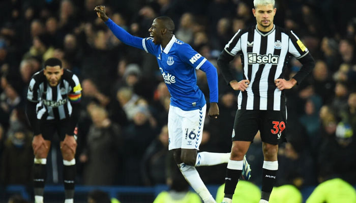 Abdoulaye Doucoure (centre) scored in Evertons 3-0 win over Newcastle on Dec 7, 2023. — AFP