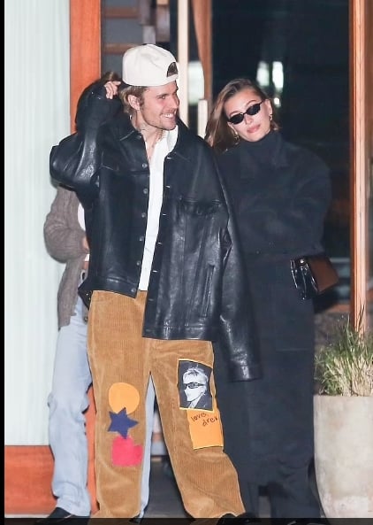 Justin Bieber, istri Hailey terlihat meninggalkan makan malam bersama pemimpin Churchome di LA