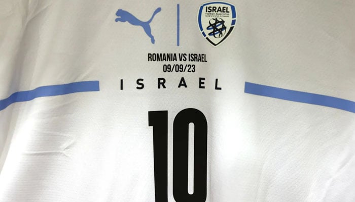 An Israeli national football teams t-shirt with Pumas logo on it. — Puma