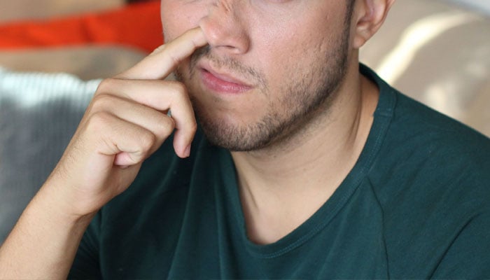 नाक में बार-बार उंगली डालना बुरी आदत, जा सकती है सूंघने की क्षमता, रिसर्च में…