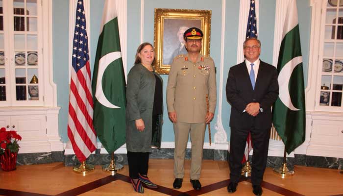 Chief of Army Staff (COAS) General Asim Munir (centre) with US Deputy Secretary of State Victoria Nuland (left) and US Ambassador to Pakistan Donald Blome. — ISPR