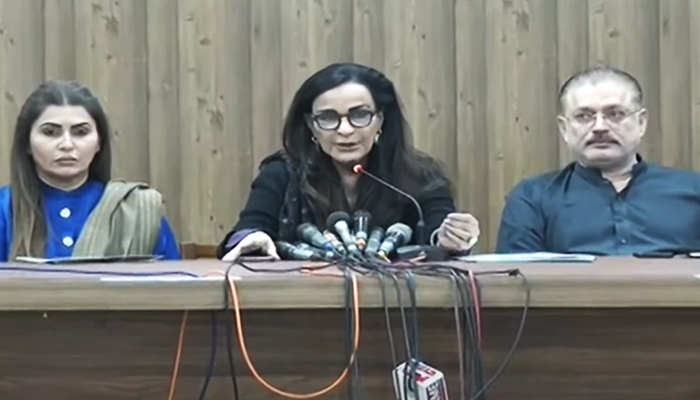 Left to right) PPP leaders Shazia Marri, Senator Sherry Rehman and Sharjeel Memon during a press conference in this still taken from a video. — YouTube/GeoNews